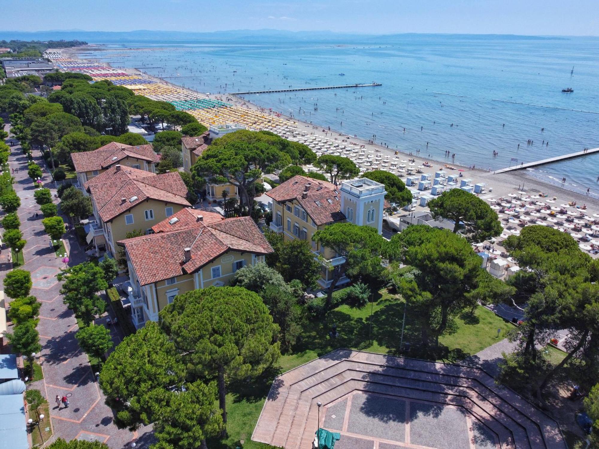 غرادو Residence Hotel Hungaria المظهر الخارجي الصورة