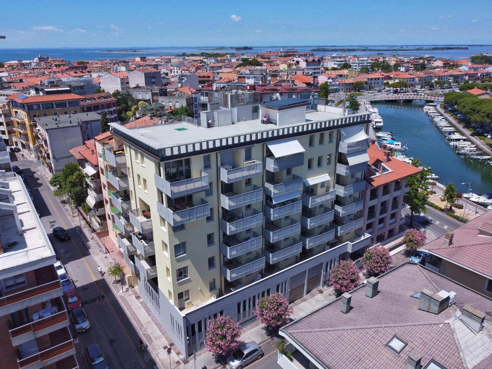 غرادو Residence Hotel Hungaria المظهر الخارجي الصورة
