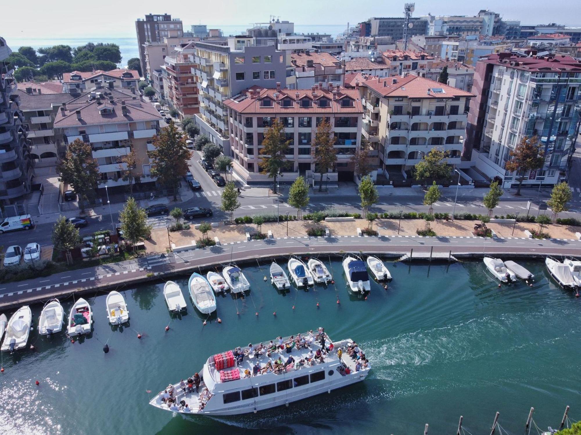 غرادو Residence Hotel Hungaria المظهر الخارجي الصورة